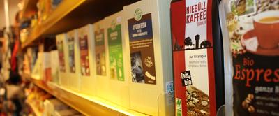 Bild vergrößern: Niebüll ist Fairtrade Town - den bio-fairen Niebüll Kaffee gibt es im Weltladen